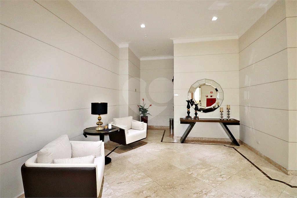Apartamento à venda com 3 quartos, sendo 1 suíte, em Santana, São Paulo, SP