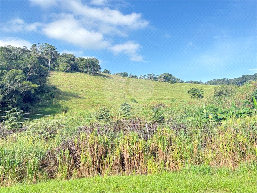 Sítio à venda com 3 quartos, sendo 1 suíte, no Centro, Guararema, SP