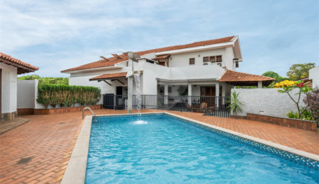 Casa à venda ou para alugar com 4 suítes no Centro, Três Lagoas, MS