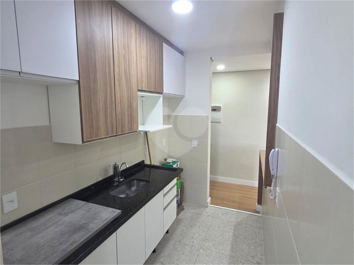Apartamento à venda com 2 quartos em Vila Fiori, Sorocaba, SP