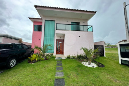 Casa em condomínio à venda com 4 quartos, sendo 3 suítes,  em Nova São Pedro, São Pedro da Aldeia, RJ