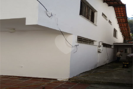 Casa à venda com 3 suítes em Jardim das Vertentes, São Paulo, SP