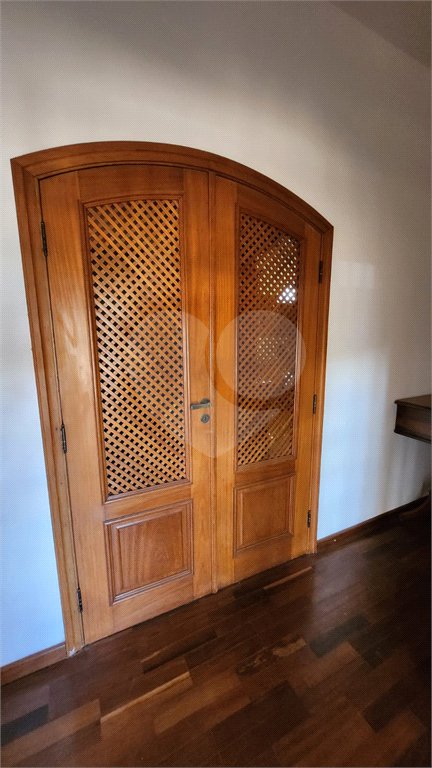 Sobrado à venda ou para alugar com 5 quartos, sendo 1 suíte, em Vila Harmonia, Araraquara, SP