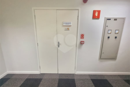 Sala à venda ou para alugar com 10 quartos em Butantã, São Paulo, SP
