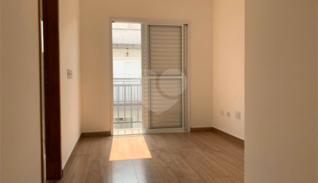 Casa à venda com 2 suítes no condomínio Residencial Napoles, São Paulo - SP