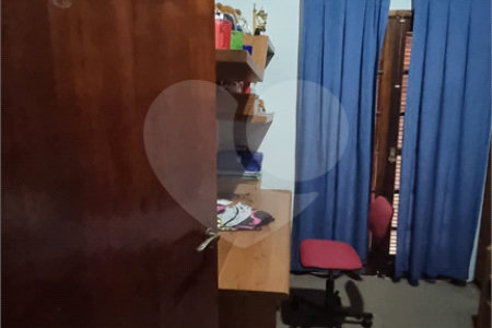 Casa à venda com 4 quartos, sendo 2 suítes, no condomínio Aruã Eco Park, Mogi das Cruzes - SP