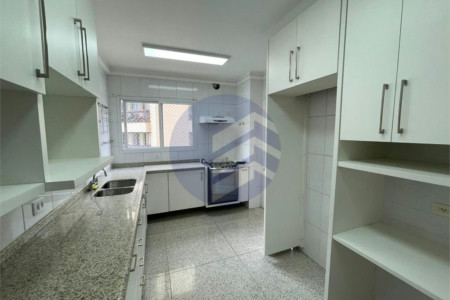Apartamento à venda ou para alugar com 3 quartos, sendo 3 suítes, em Morumbi, São Paulo - SP