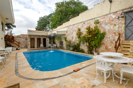 Casa à venda com 5 quartos, sendo 3 suítes, em Lapa, São Paulo, SP