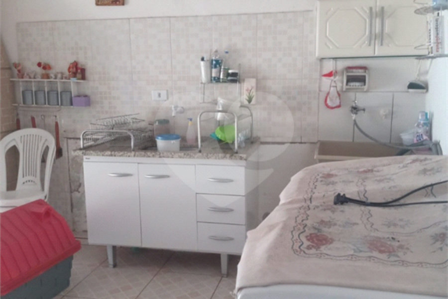 Sobrado à venda com 6 quartos em Horto, São Paulo, SP