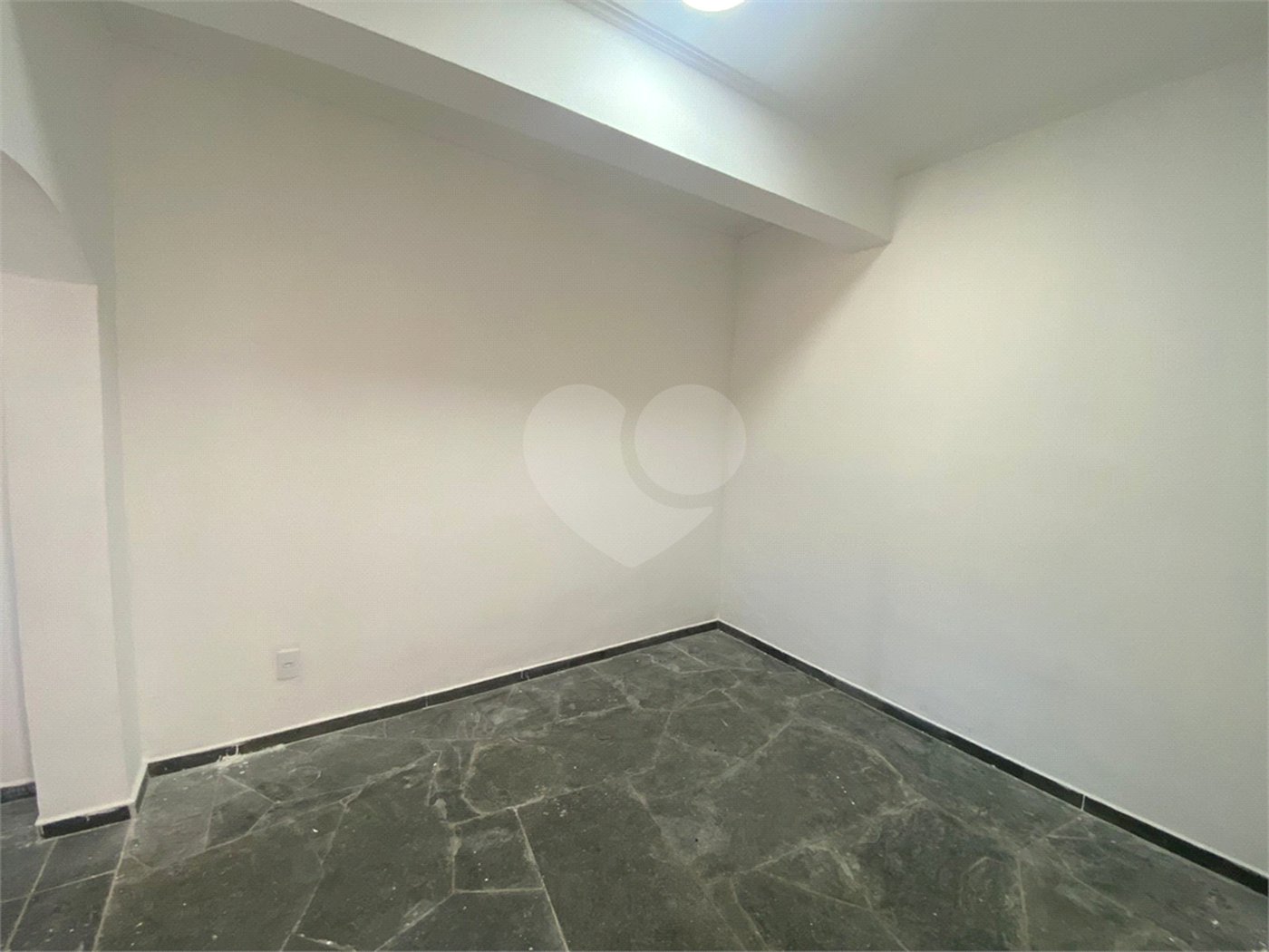 Casa à venda com 4 quartos, sendo 2 suítes,  em Jardim do Lago, Atibaia, SP