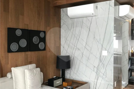 Apartamento à venda com 2 suítes em Vila Nova Conceição, São Paulo, SP