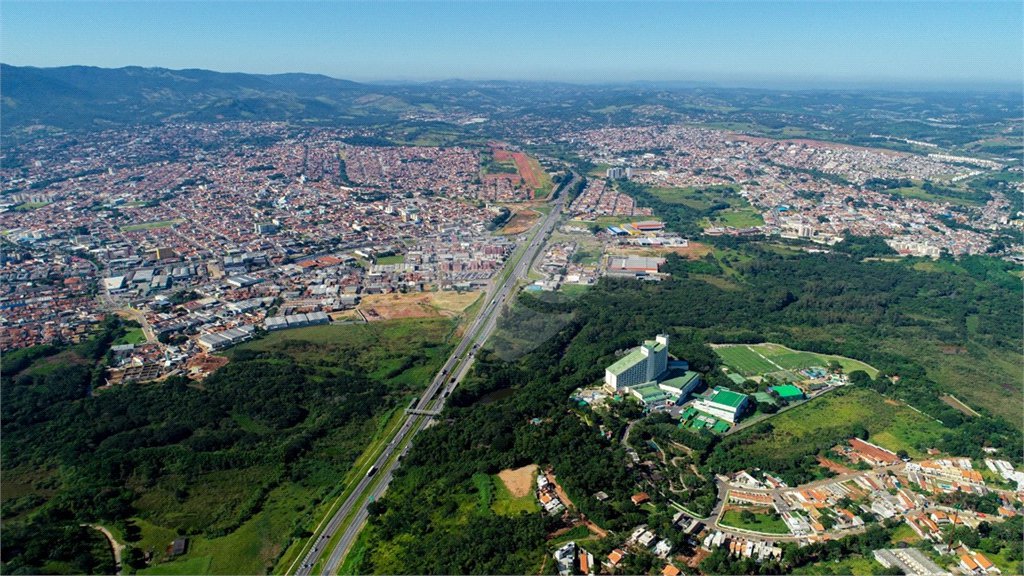 Terreno à venda no condomínio Loteamento Parque Residencial Serras de Atibaia III, Atibaia - SP