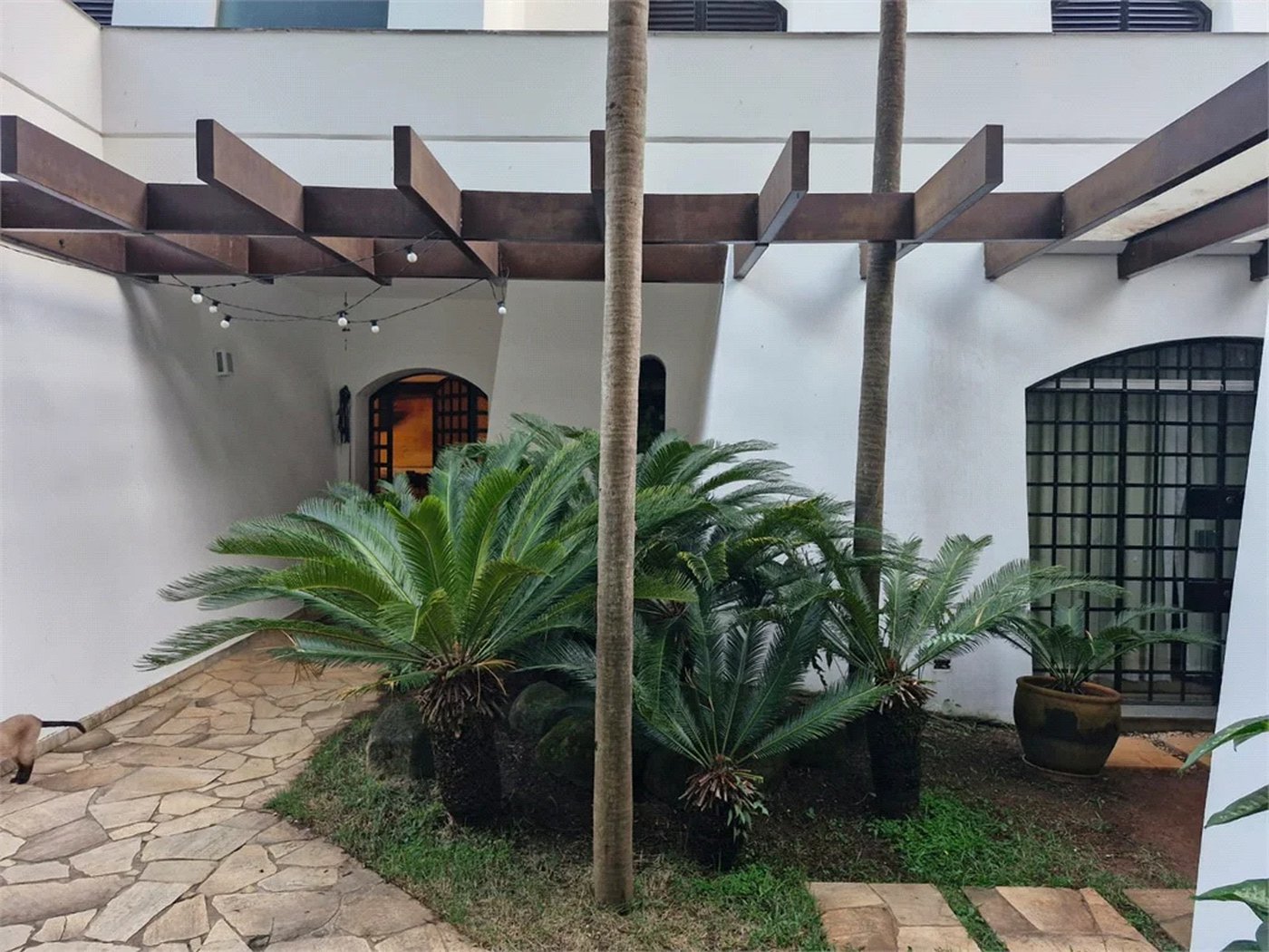 Sobrado à venda com 4 suítes em Alto de Pinheiros, São Paulo, SP