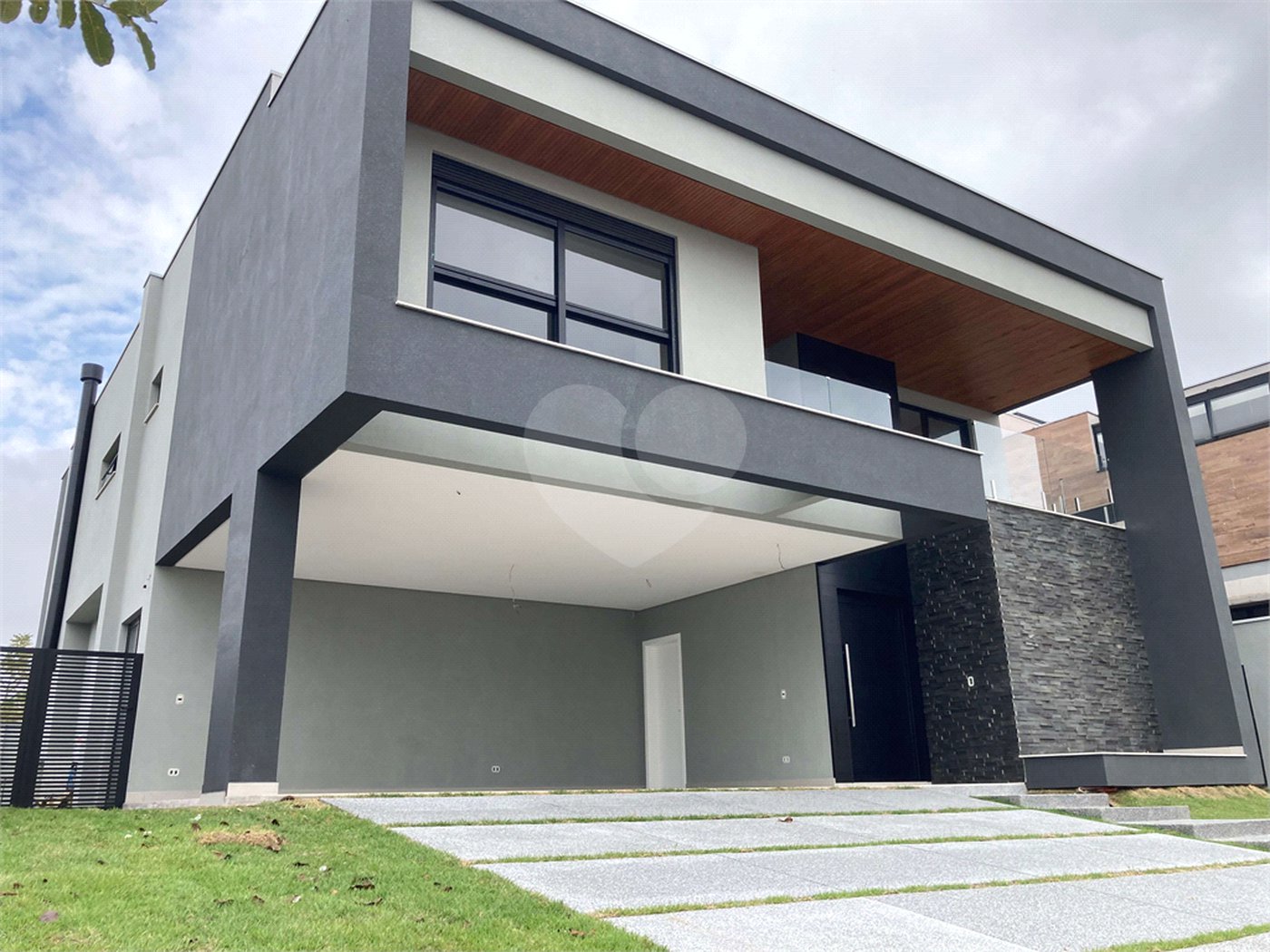 Casa à venda com 5 suítes no condomínio Alphaville 1, São José dos Campos - SP