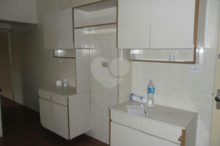 Sobrado à venda com 3 quartos, sendo 1 suíte, em Vila Pompéia, São Paulo, SP