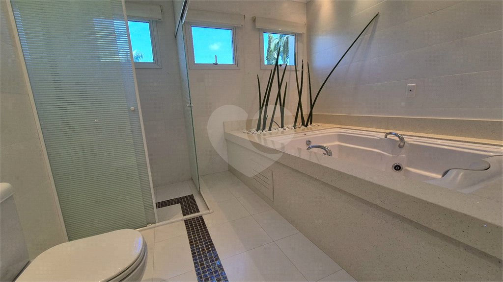 Casa à venda com 5 suítes no condomínio Lago Azul 1, Araçoiaba da Serra - SP