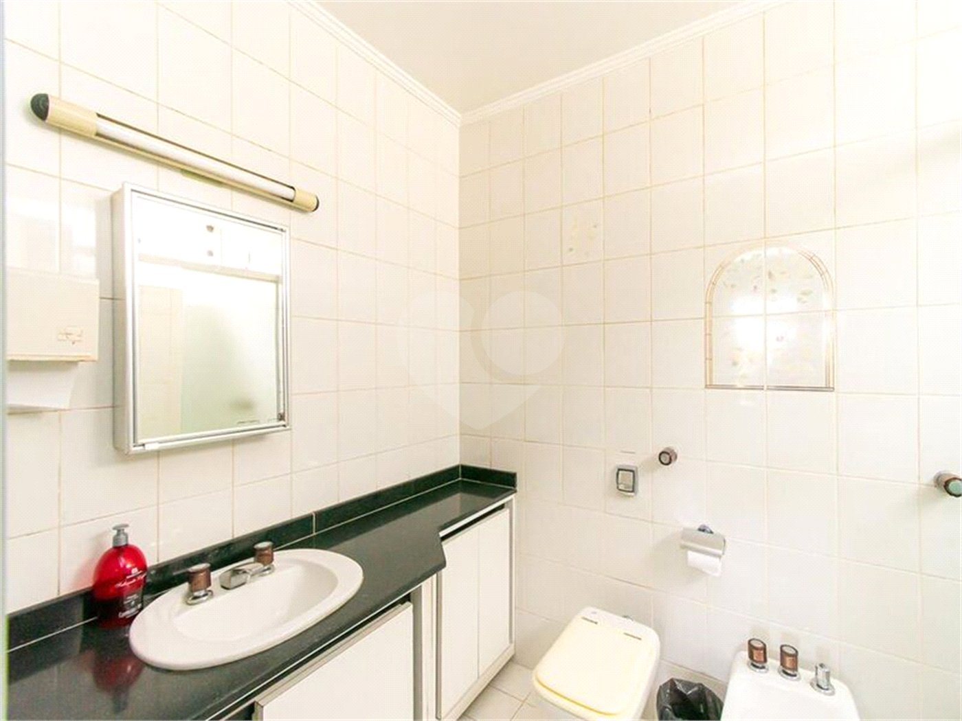 Casa à venda com 8 quartos, sendo 2 suítes, em Indianópolis, São Paulo, SP