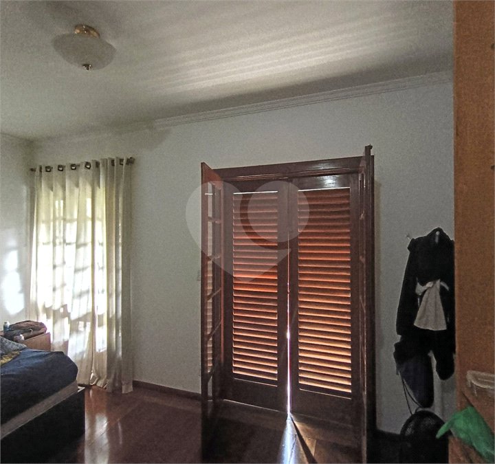 SOBRADO DE 426,0 M² COM 04 SUITES, SALÃO DE FESTAS, 06 VAGAS,06 BANHEIROS E PISCINA PARA LOCAÇÃO OU VENDA NO BARRO BRANCO
