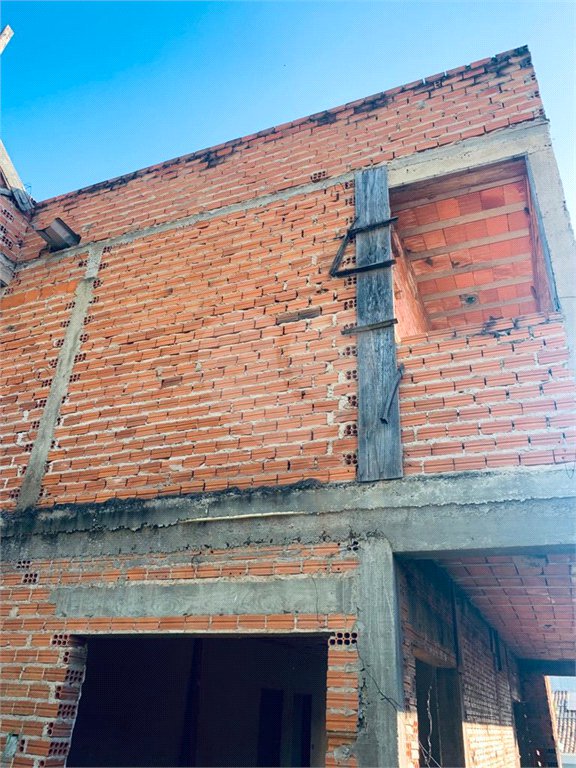 Imóvel em construção bem localizado