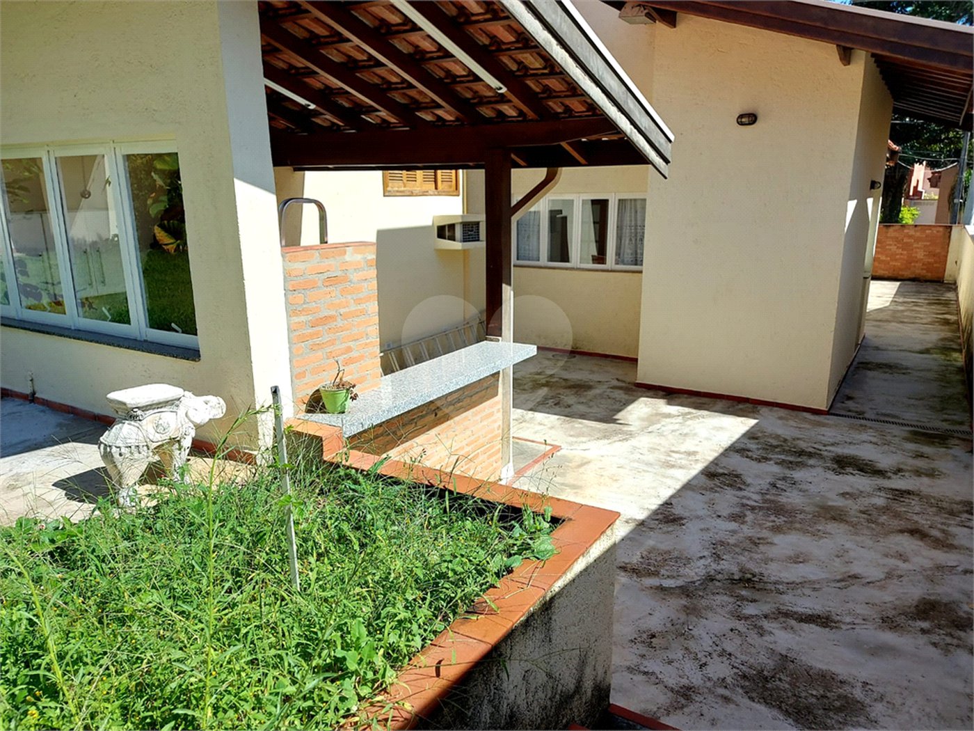 Casa charmosa e elegante localizada no deslumbrante Condomínio Villagio Capriccio Louveira SP
