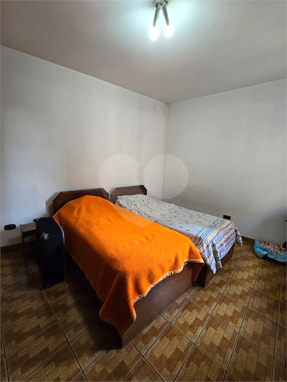 Sobrado à venda com 5 quartos, sendo 1 suíte, em Vila Bonilha, São Paulo, SP