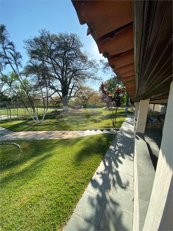 Chácara à venda com 9 quartos, sendo 6 suítes,  em Araçoiaba da Serra, SP