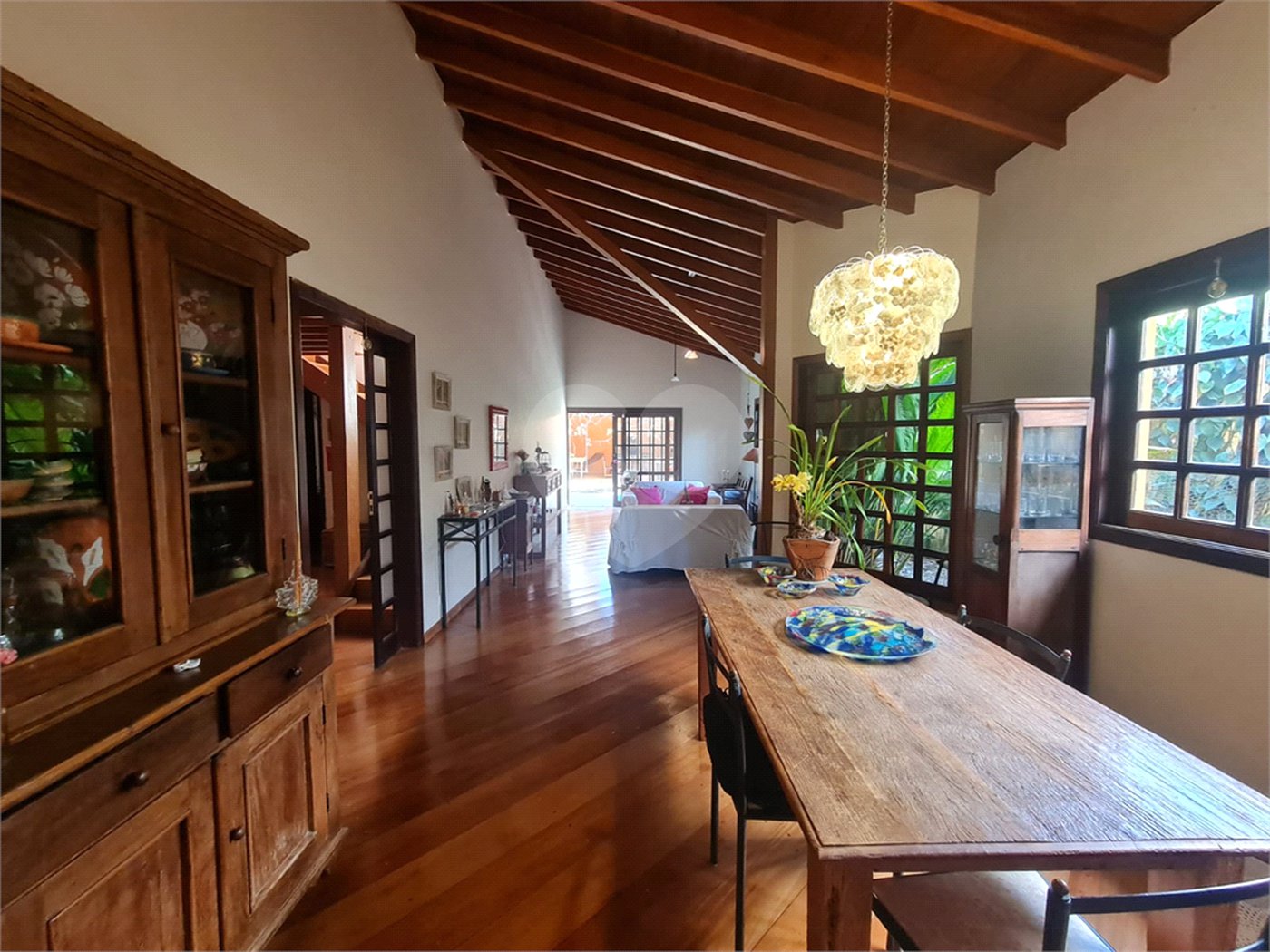 Casa Térrea à venda com 4 quartos, sendo 2 suítes, em Interlagos, São Paulo, SP