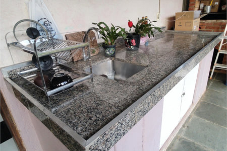 Chácara à venda com 4 quartos, sendo 1 suíte, em Vila Santa Helena, Atibaia, SP