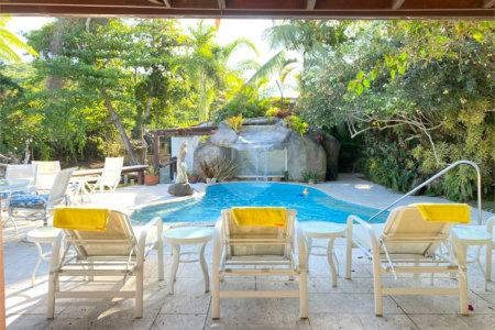 Casa à venda com 6 quartos, sendo 4 suítes, em Canto, Armação dos Búzios, RJ