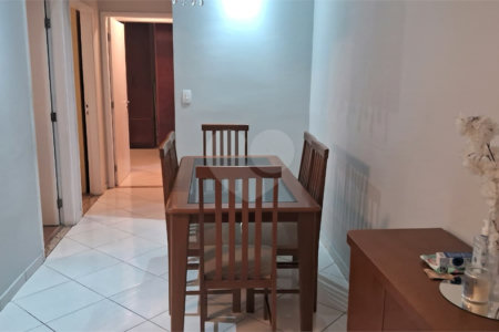 Apartamento à venda com 3 quartos, sendo 1 suíte,  em Tatuapé, São Paulo, SP