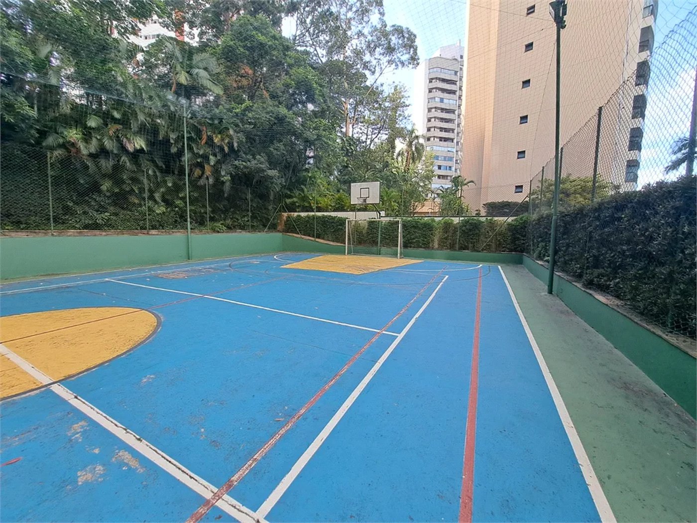 Apartamento à venda com 3 suítes em Vila Suzana, São Paulo, SP