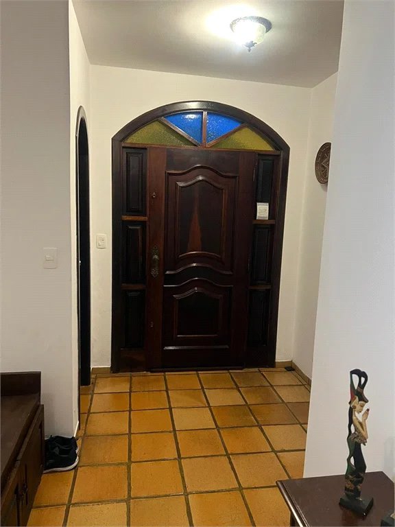 Casa à venda com 5 quartos, sendo 4 suítes, em Parque Maria Helena, São Paulo, SP