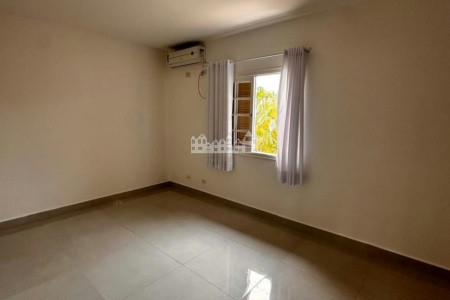 Casa para alugar com 3 suítes em Vila Santista, Atibaia, SP
