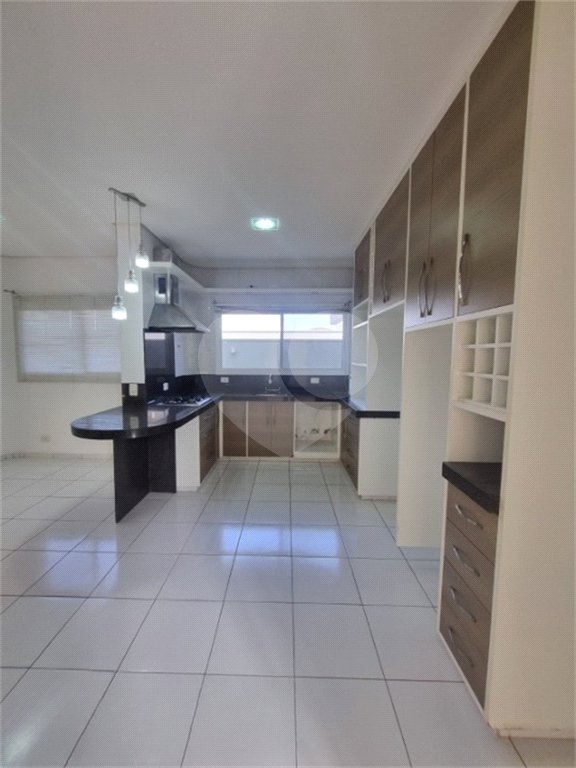 Casa à venda com 3 suítes no condomínio Residencial Terras de Vinhedo, Vinhedo - SP