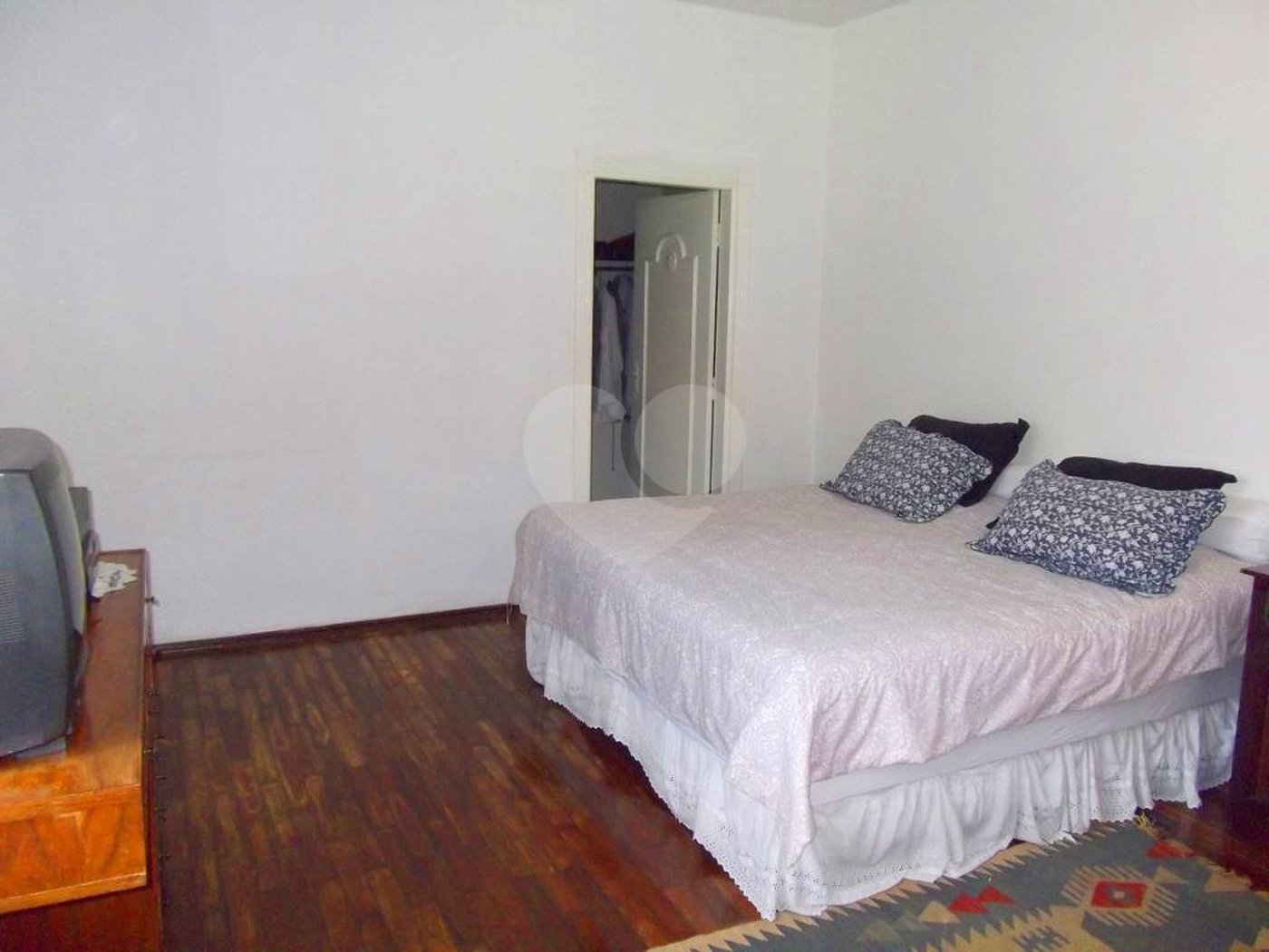 Casa Térrea à venda com 4 quartos, sendo 2 suítes, em Interlagos, São Paulo, SP
