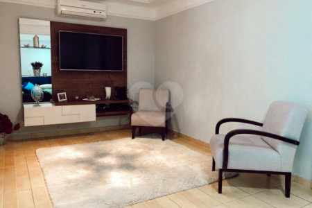 Casa Térrea à venda com 4 quartos em Jardim Santa Lúcia, Campinas, SP
