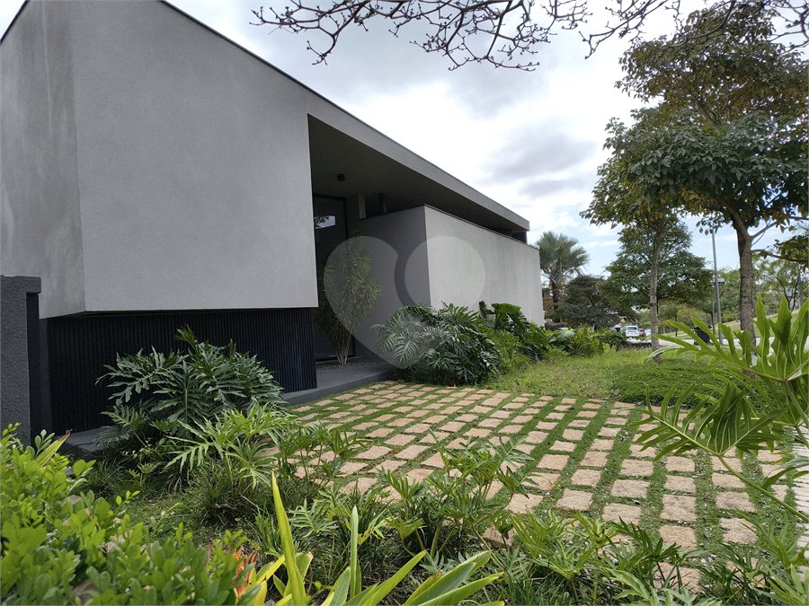 Casa à venda com 4 suítes no condomínio Alphaville Nova Esplanada 1, Votorantim - SP