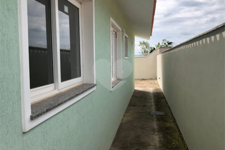Casa Térrea à venda com 3 quartos, sendo 1 suíte,  no Centro, Bom Jesus dos Perdões, SP