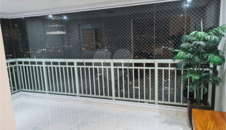 Apartamento à venda com 3 quartos, sendo 2 suítes,  em Parque Reboucas, São Paulo, SP