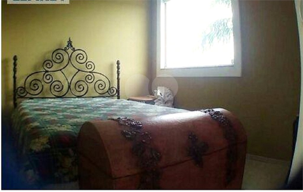 Casa à venda com 3 quartos, sendo 1 suíte,  no condomínio Aruã, Mogi das Cruzes - SP