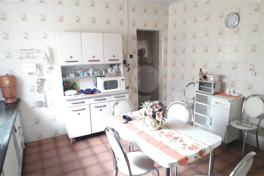 Casa Térrea à venda com 3 quartos, sendo 1 suíte, em Carandiru, São Paulo, SP