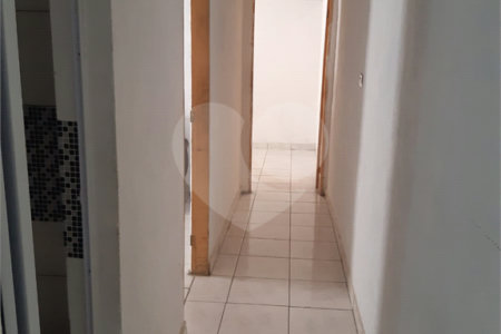 Sobrado à venda com 3 quartos em Loteamento Terras de São Pedro e São Paulo, Salto, SP
