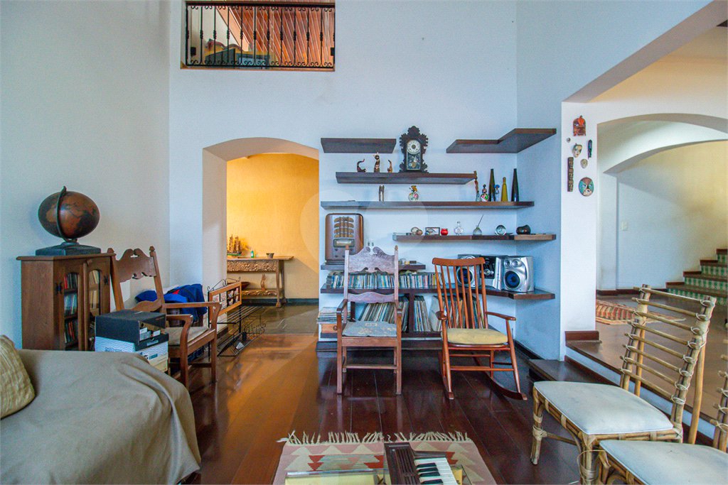 Casa à venda com 4 quartos, sendo 2 suítes, em Chácara Flora, São Paulo, SP