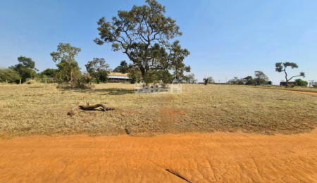 Terreno plano à venda em Avaré, no Loteamento Terras de São Marcos 1