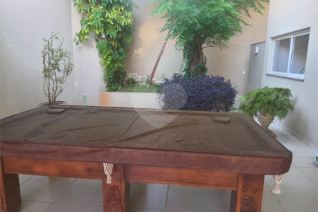 Casa à venda com 4 quartos, sendo 3 suítes, no condomínio Arco Iris, Atibaia - SP