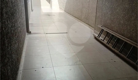 Sobrado à venda com 3 quartos, sendo 2 suítes,  em Vila Homero Thon, Santo André, SP