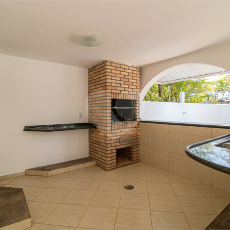 Casa Térrea à venda com 5 quartos, sendo 2 suítes, em Jardim Marajoara, São Paulo, SP