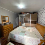 Casa à venda com 3 suítes em Vila Assunção, Santo André, SP