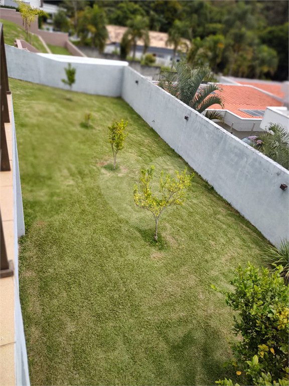 Casa à venda com 4 quartos, sendo 2 suítes, no condomínio Residencial Villaggio Paradiso, Itatiba - SP
