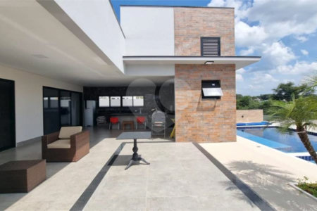 Casa à venda com 3 suítes no condomínio Portal dos Bandeirantes, Salto - SP